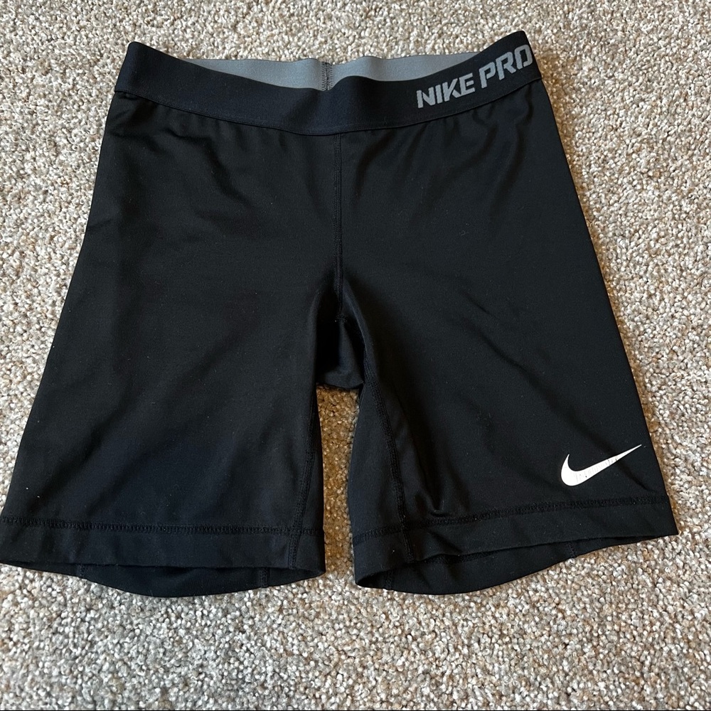 Nike pro 6” biker shorts